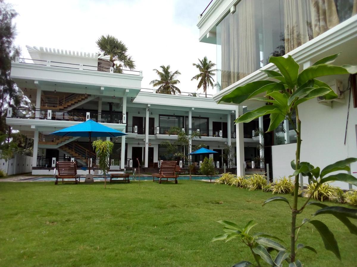 J7 Villaj Resort Trincomalee Exterior foto