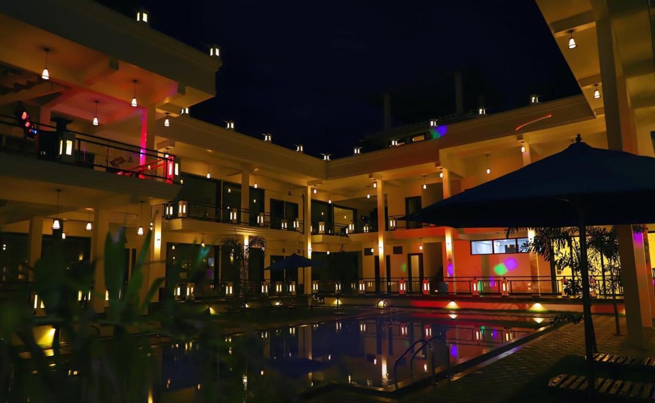 J7 Villaj Resort Trincomalee Exterior foto